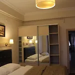 Taksim House 4*
