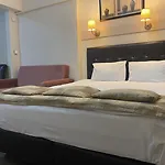 Taksim House 4*