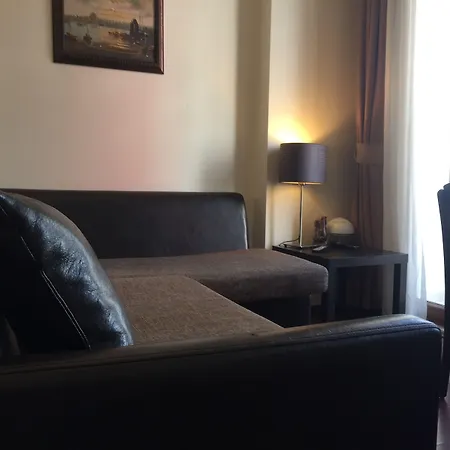 Ξενοδοχείο με διαμερίσματα Taksim House 4*