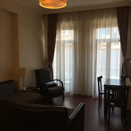 Taksim House 4*