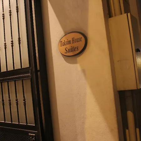 Taksim House 4*